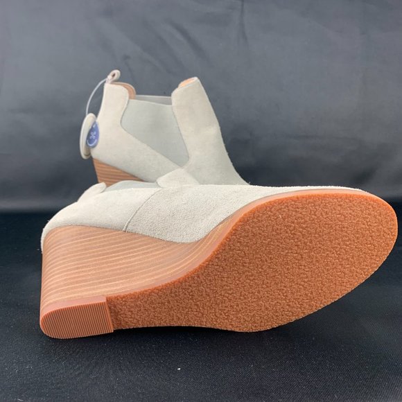 CASLON Willa Oatmeal‎ Gray Suede Chelsea Wedge Booties NWOB - Picture 6 of 11